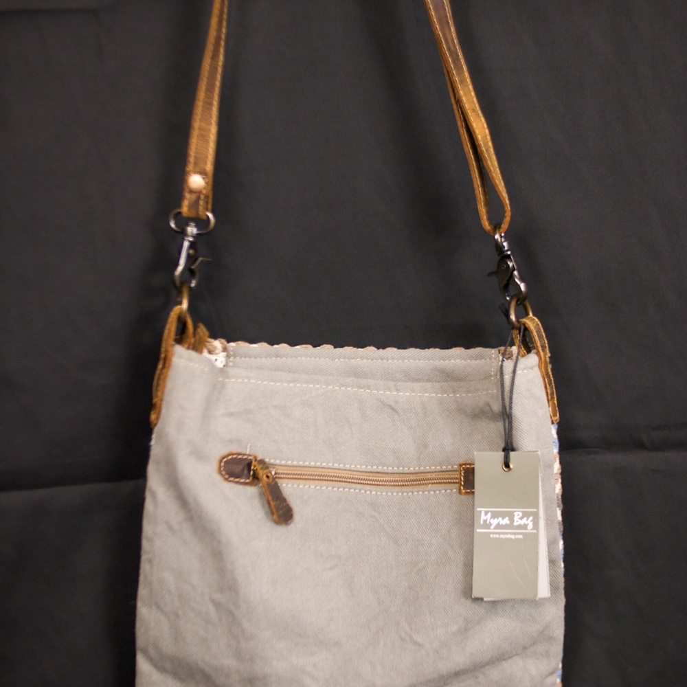 Chevron Patterned Shoulder Bag - Picture 2 of 3